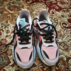 Puma Women's Pastel Pink and Black Sneakers